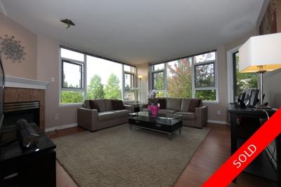 Edmonds BE Condo for sale:  2 bedroom 1,030 sq.ft. (Listed 2014-10-17)